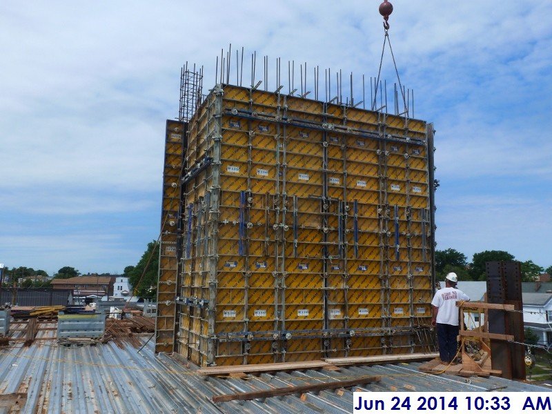 Continued installing the shear wall panels at Elev. 5,6 (3rd Floor) Facing West (800x600)
